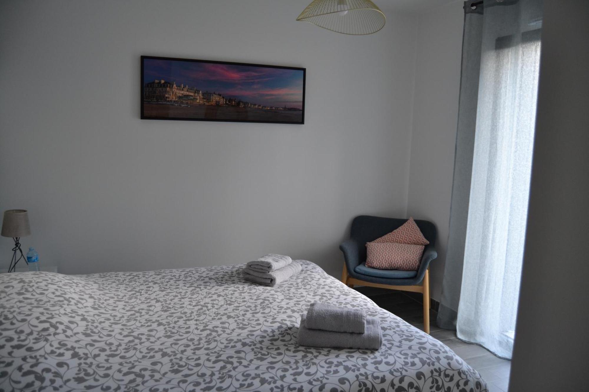 La Petite Bicoque Bed & Breakfast Saint-Suliac Exterior photo